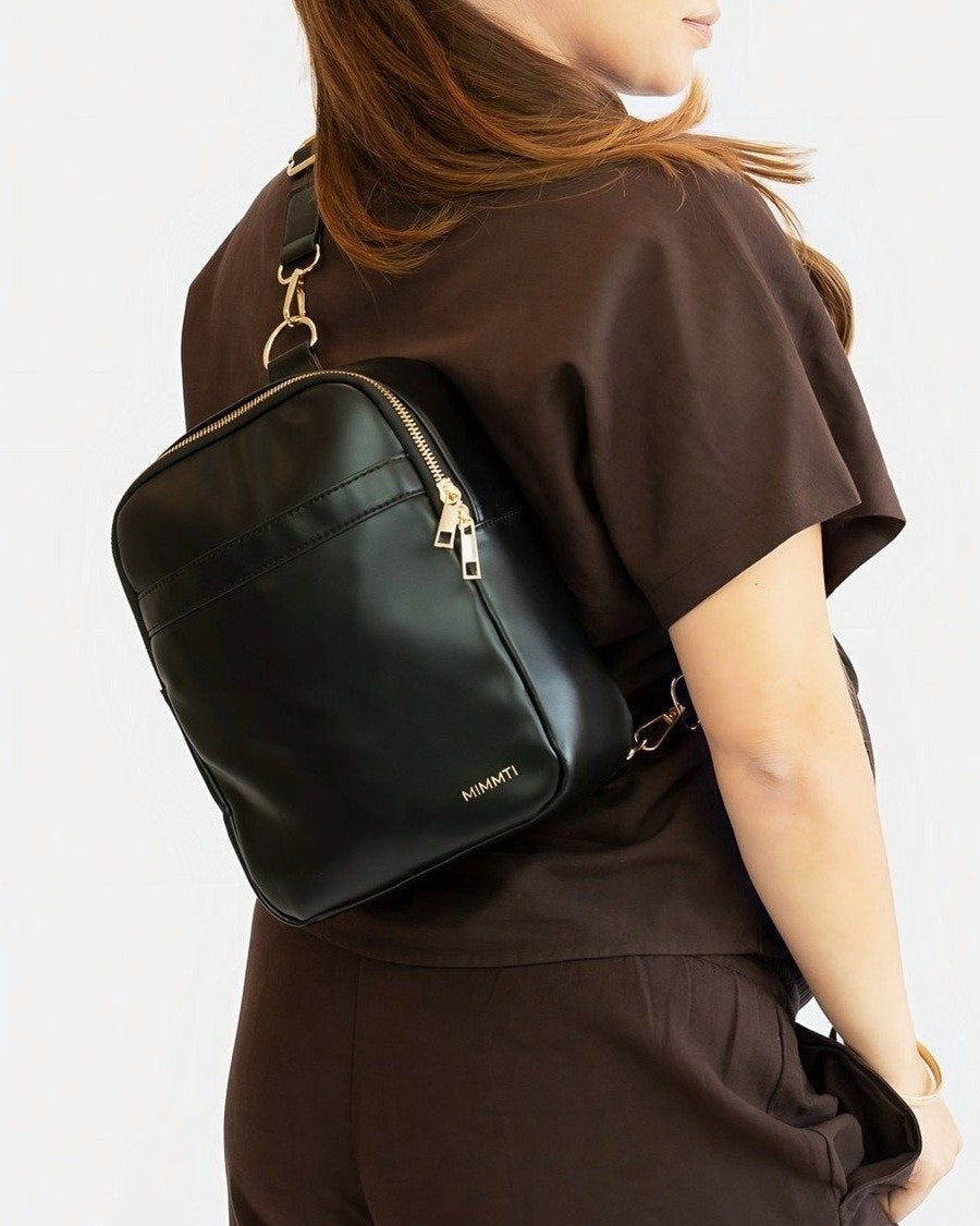 MIMMTI Zoya zwart: Crossbody achterkant