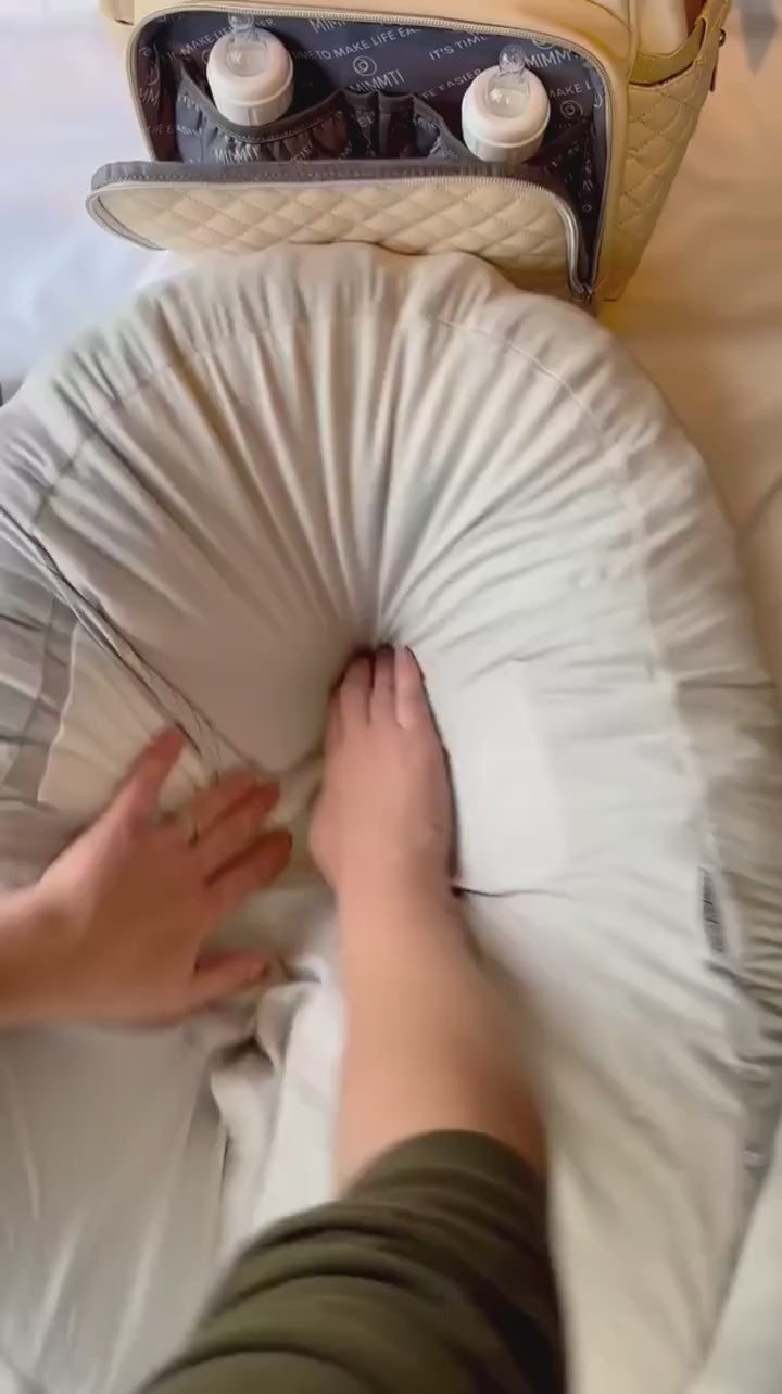 MIMMTI Sleepynest relaxhoes voor voedingskussen, baby ligt rustig